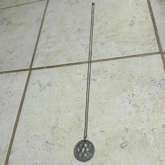 Look At Me Silver Alien Necklace - Picture 7 of 11